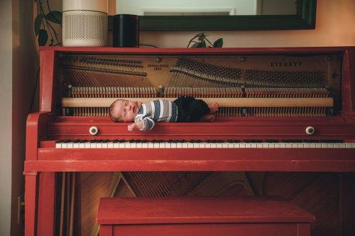 mobile - carousel-hero-element image-2